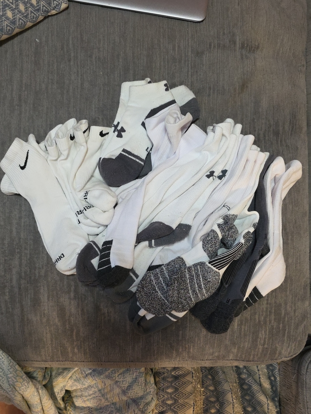 Mens Socks Lot UA & Nike - Nwot, Preowned, Sz L